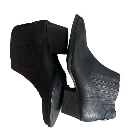 ☀️Hudson London Black Leather Pull On Ankle Booties 7.5 - Picture 3 of 9